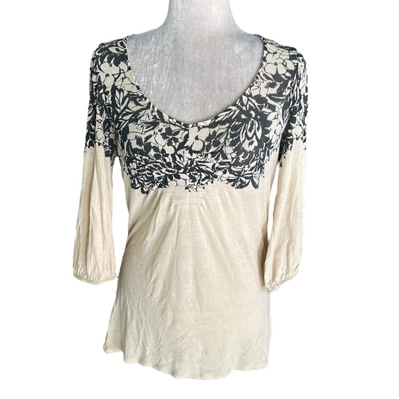 Anthropologie Deletta Cream Black Floral Print 3/4 Puff Sleeve Scoop Neck Tee XS - Picture 1 of 11